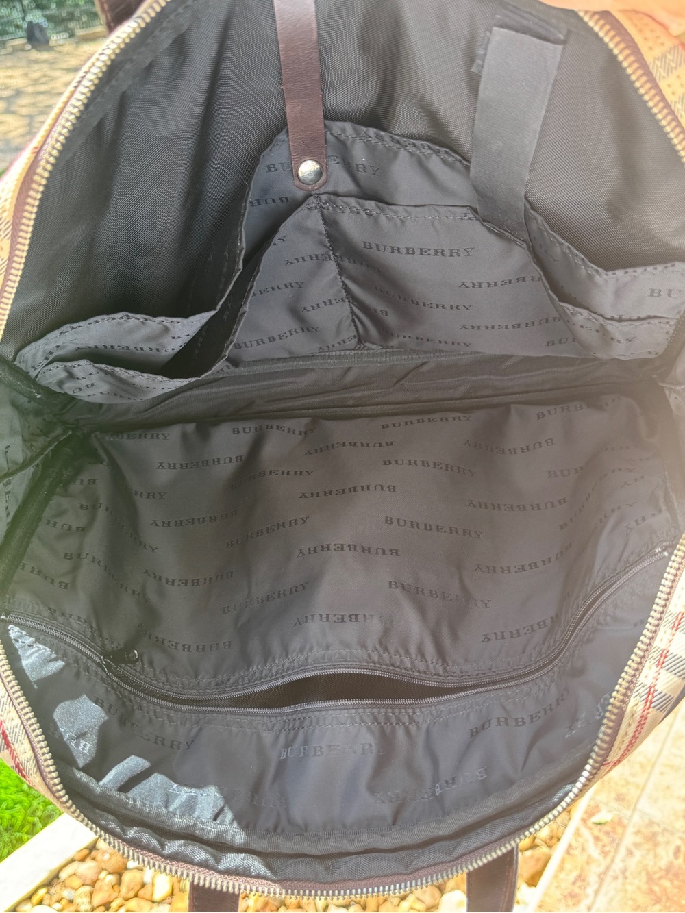 Burberry Computer Bag with D rings - Picture 5 of 12